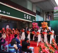 高清圖片記錄下的文藝演出 藝術與光影的完美融合